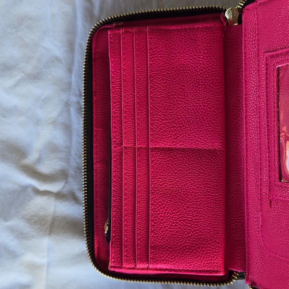 Betsey Johnson Wristlet - Picture 9 of 13